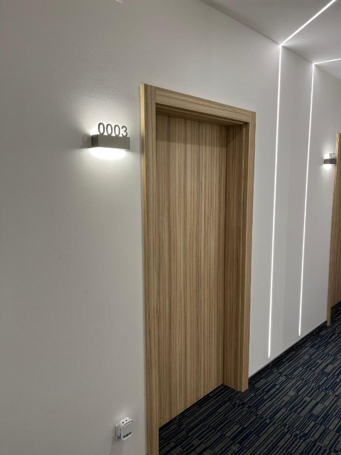 Maestro - Rooms & Restaurant Vukovar Exterior foto